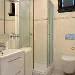 Beautiful In With House Sea View *