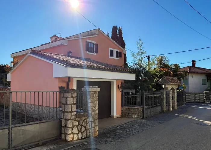 Awesome In With House Sea View Apartmán Opric