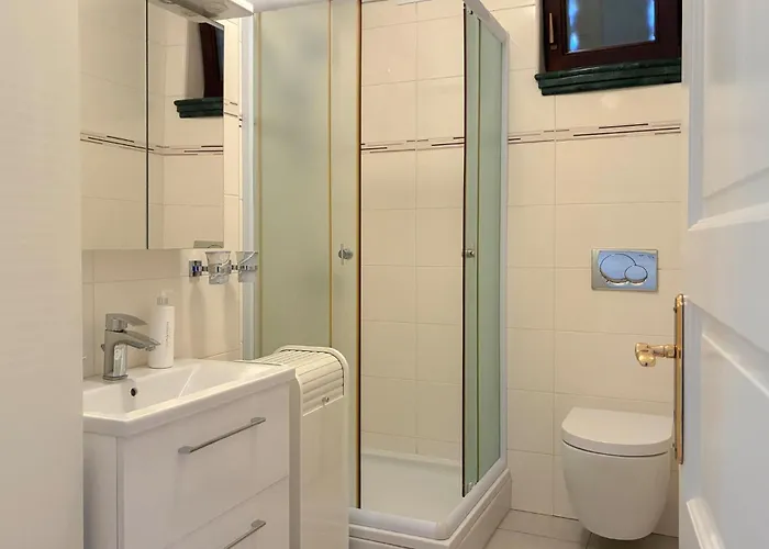 Awesome In With House Sea View *